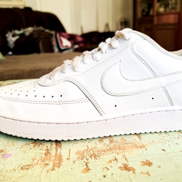 Nike Air Force 1 - Picture 2 of 4